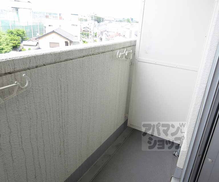 バルコニー　広いバルコニです。