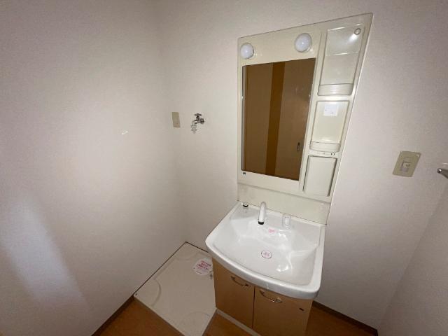 洗面設備　洗髪洗面化粧台