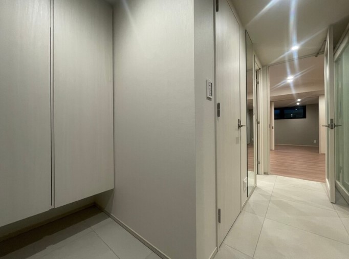 玄関　※別室参考写真