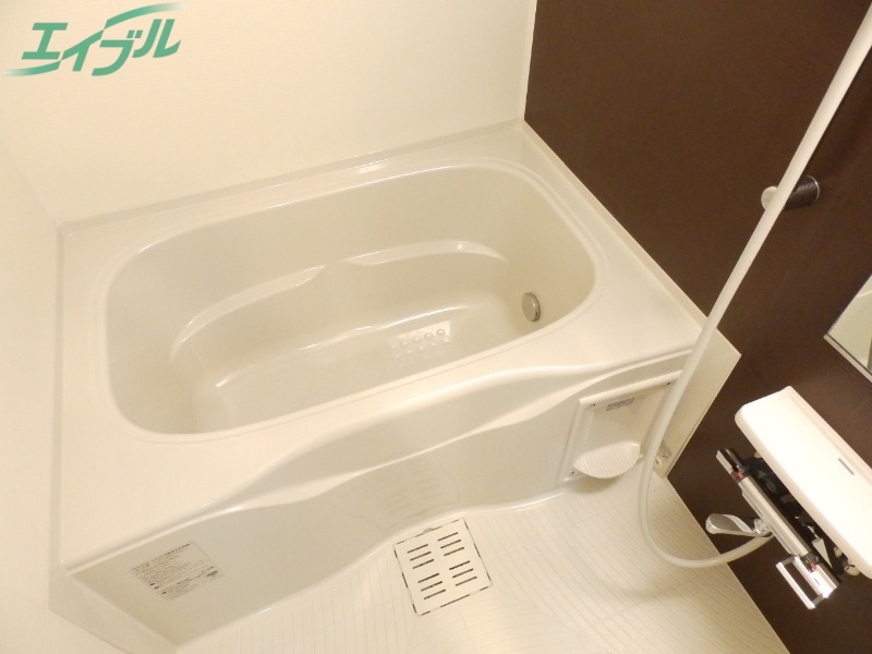 バス・シャワールーム　別部屋参考写真です。