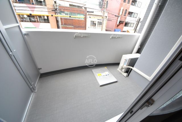 バルコニー　セレニテ北久宝寺　バルコニー