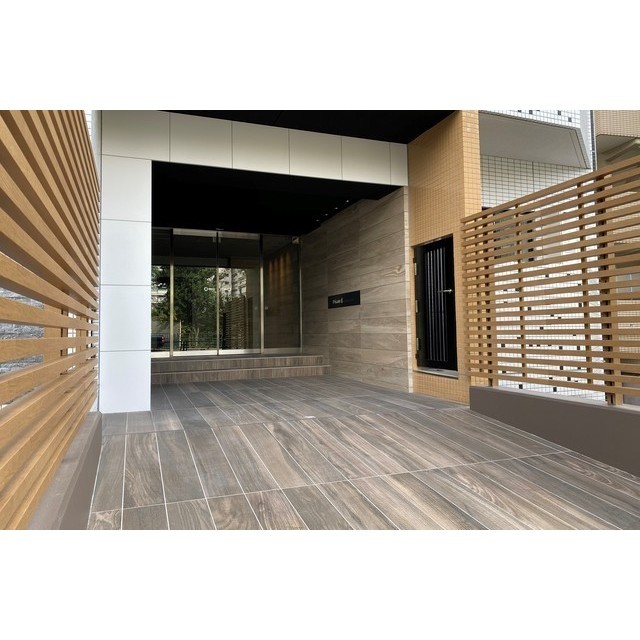 エントランス　エントランス