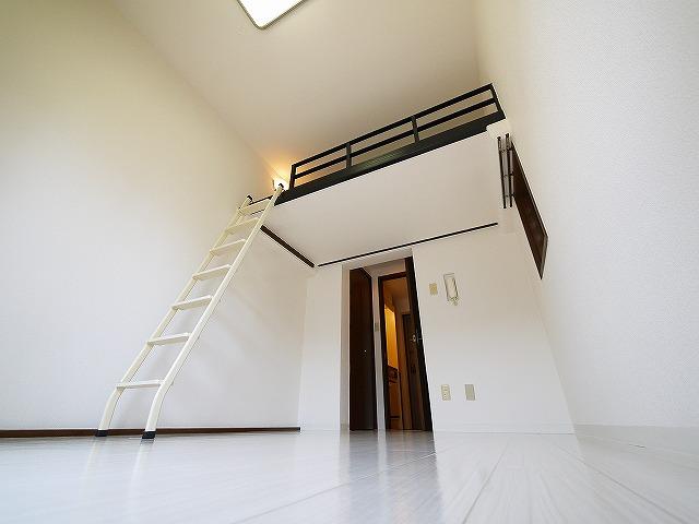 居室・リビング　使いやすい居間です