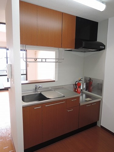 キッチン　室内写真は別部屋です