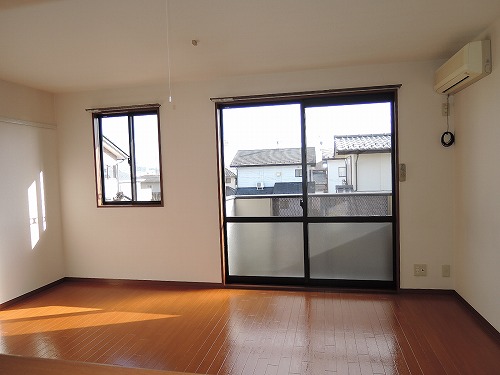 居室・リビング　室内写真は別部屋です