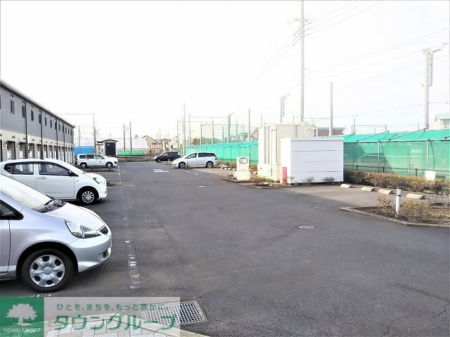 駐車場　駐車場