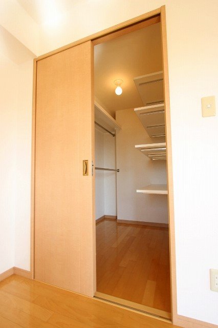 収納　同物件別号室の写真