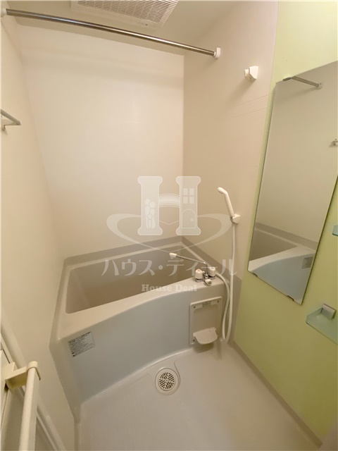 バス・シャワールーム　ゆったり過ごせるお風呂です