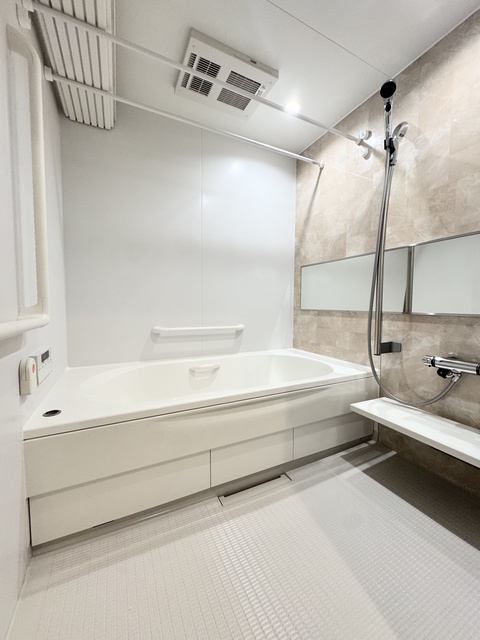 バス・シャワールーム