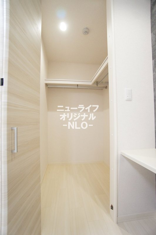 収納　ウォークインクローゼットが洋室にあります♪