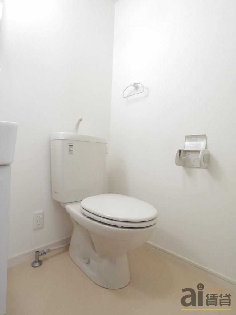 トイレ　※同仕様写真