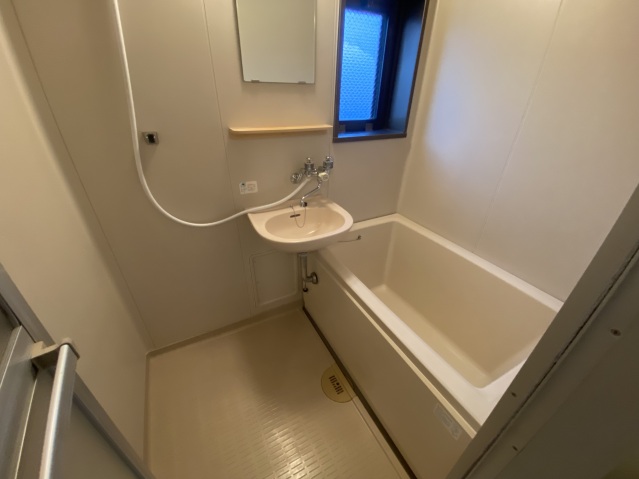 バス・シャワールーム　別号室の写真です。