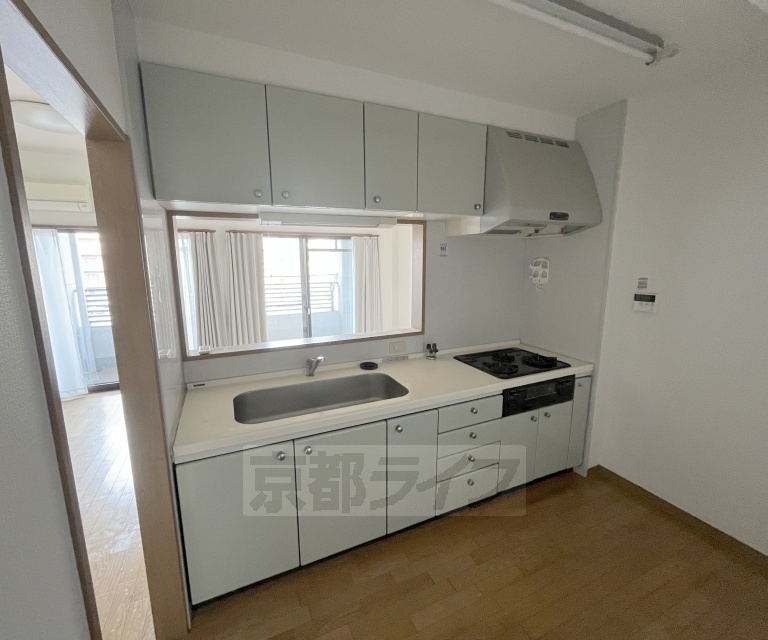 バス・シャワールーム　追い炊き機能付きです。