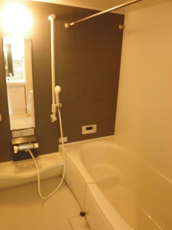 バス・シャワールーム　図面と現状に相違がある場合には現状を優先