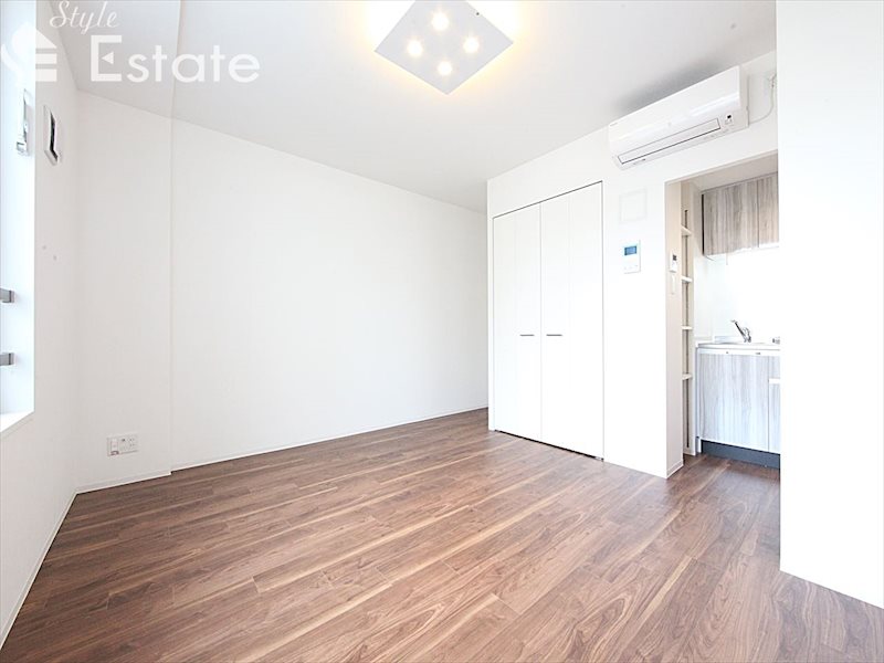 居室・リビング　内装