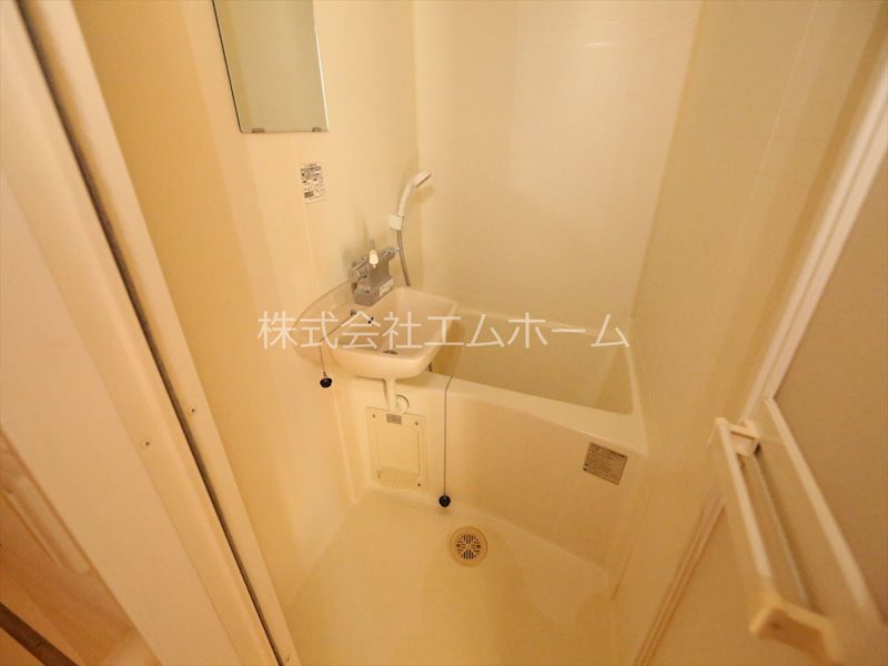 バス・シャワールーム　バスルーム　浴室暖房乾燥機付き