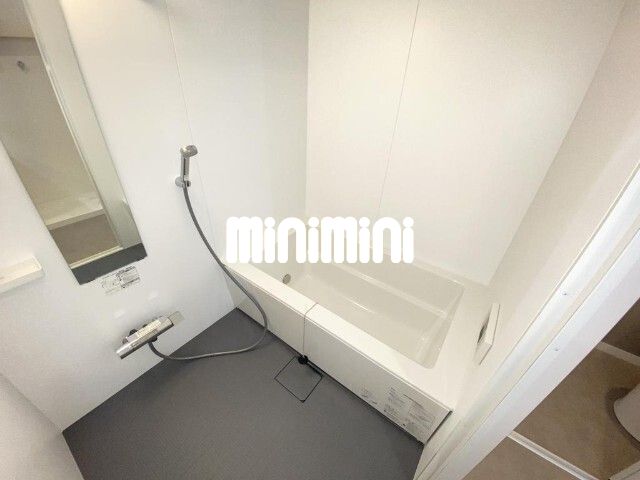 バス・シャワールーム　別号室の参考写真