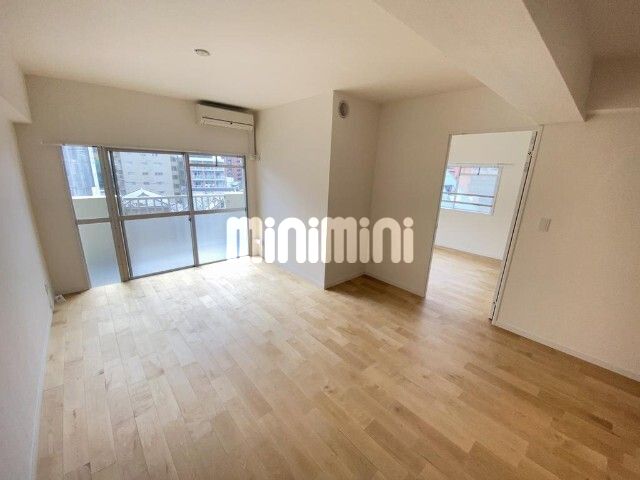 居室・リビング　別号室の参考写真