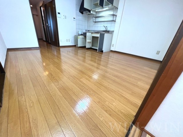 居室・リビング　イメージ（同建物内別部屋の写真です）