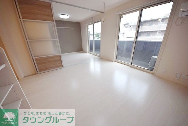 居室・リビング　★お部屋探しは株式会社タウンハウジング東京まで★