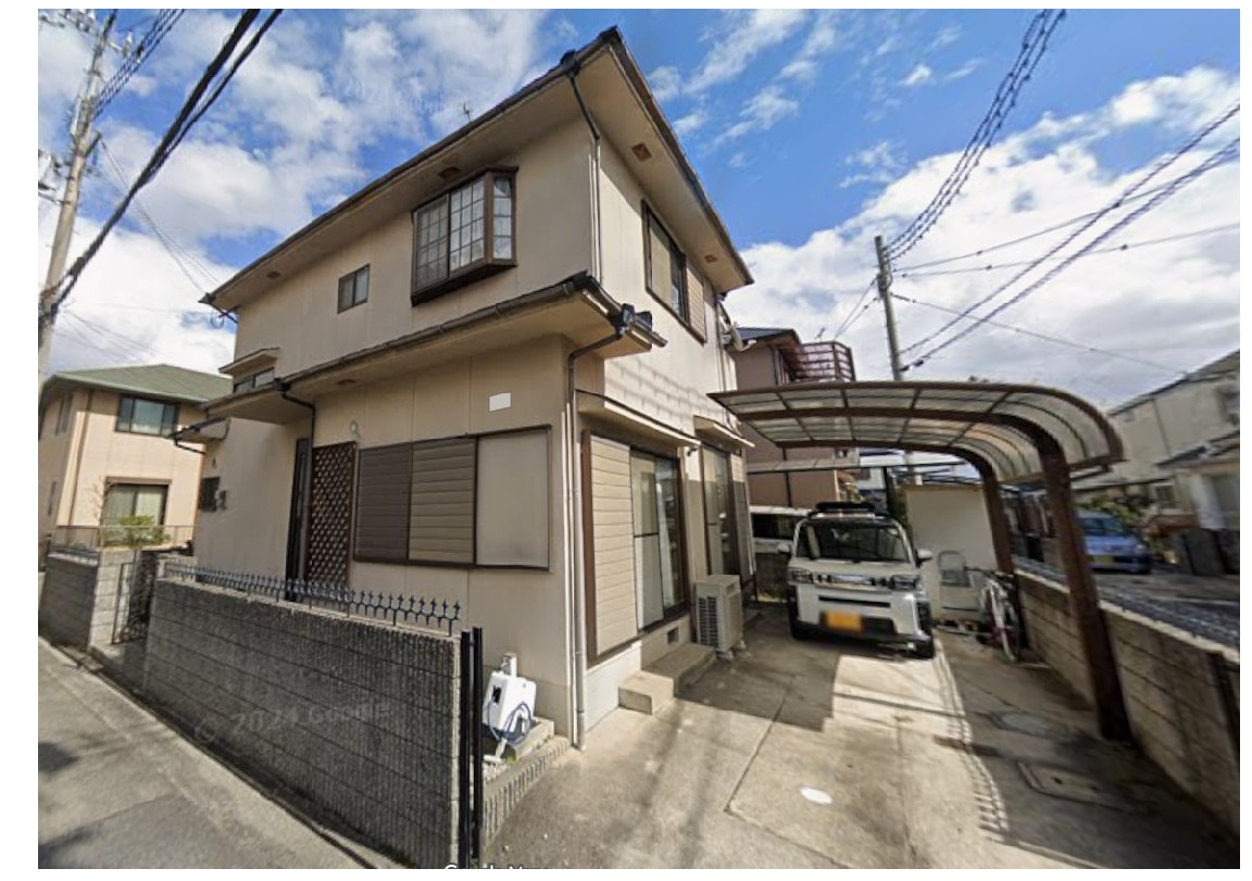 建物外観　落ち着いた住宅街に佇む一戸建。