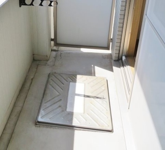 バルコニー　バルコニーあります