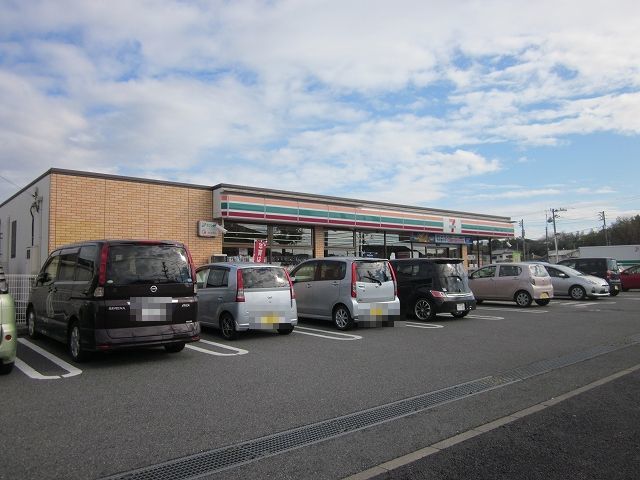 コンビニ　セブンイレブン 市原山木店（コンビニ）まで930m