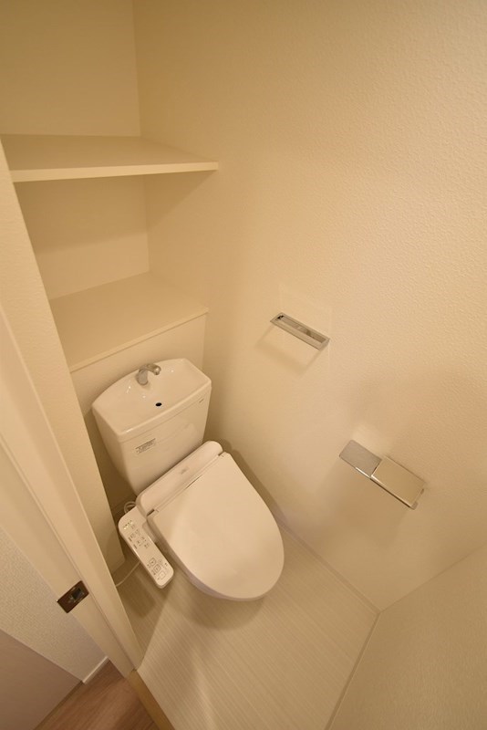 トイレ　同施工会社の同仕様写真です。