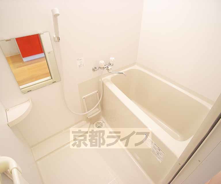 バス・シャワールーム　広いお風呂です。