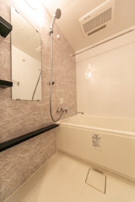 バス・シャワールーム　バス