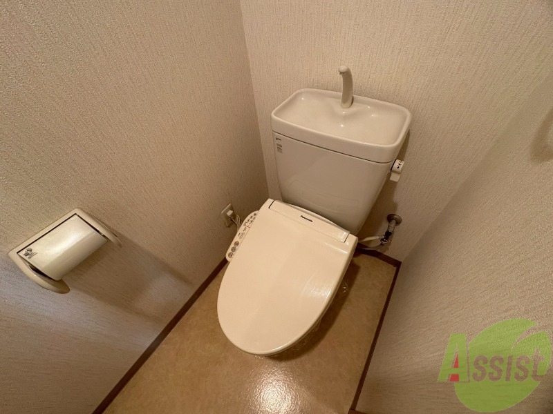 トイレ　トイレはウォシュレット付きです。シャワートイレは嬉しいですね