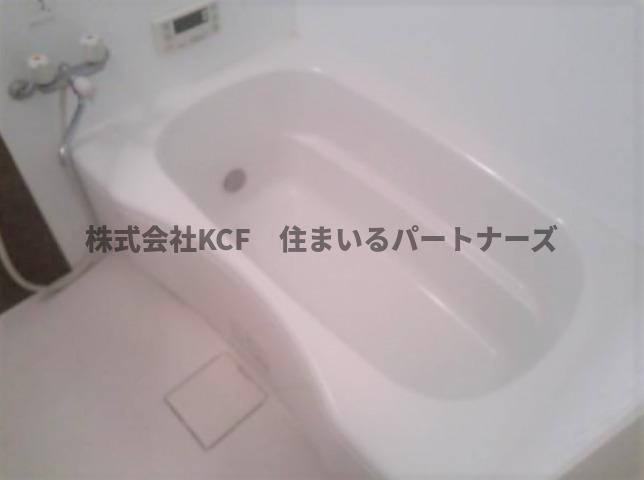 バス・シャワールーム　コンパクトで使いやすいお風呂です