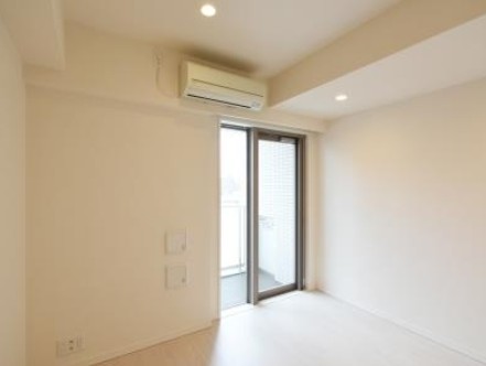 居室・リビング　同タイプのお写真です