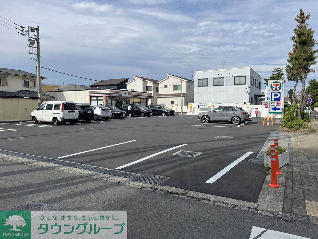 コンビニ　セブン-イレブン 茅ヶ崎本村３丁目店（コンビニ）まで570m