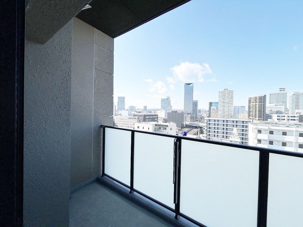 バルコニー　バルコニー