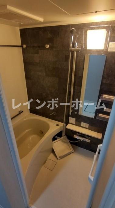 バス・シャワールーム　日々の疲れを癒すお風呂付です