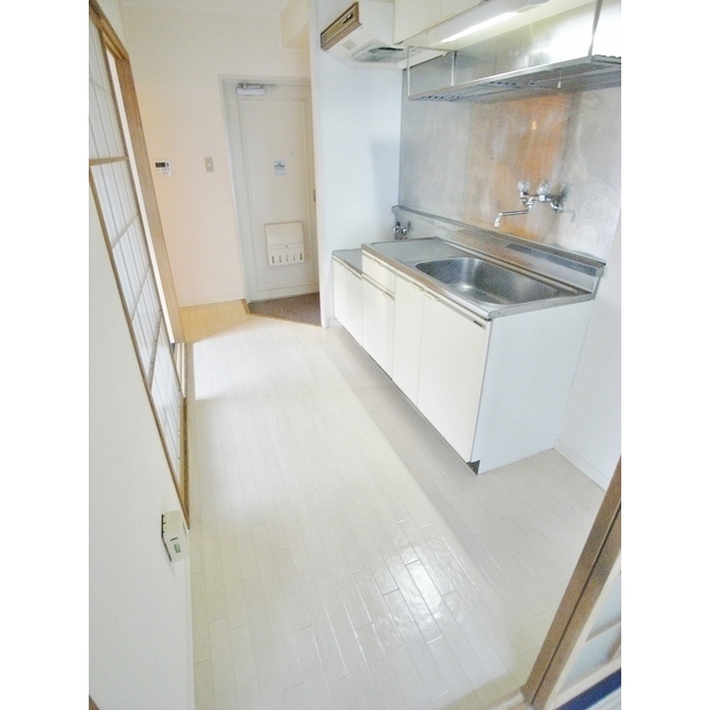 居室・リビング　別号室写真