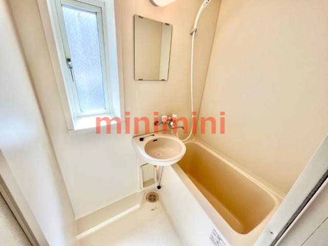 バス・シャワールーム　バス