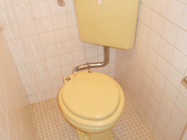 トイレ　同物件別号室