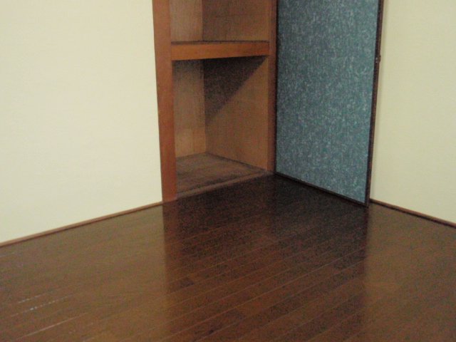 収納　同物件別号室