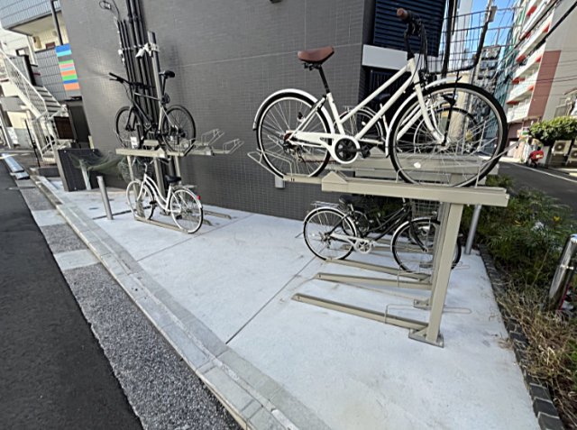 駐車場　【女性のお一人暮らしでも安心のセキュリティ♪】住環境良好！