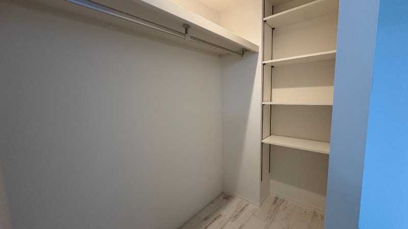 収納　ウォークインクローゼット