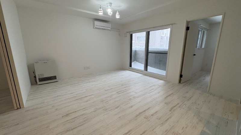 居室・リビング　広々リビング