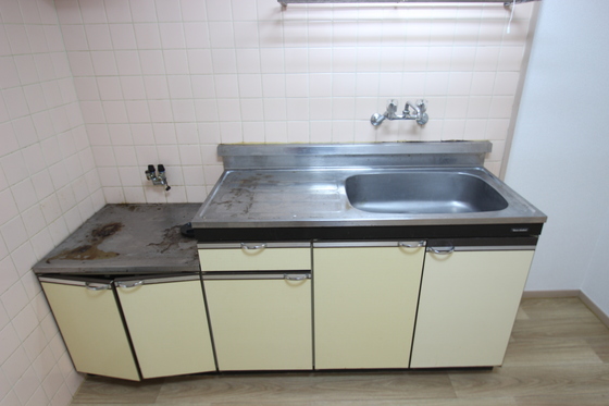 キッチン　※別号室の写真です