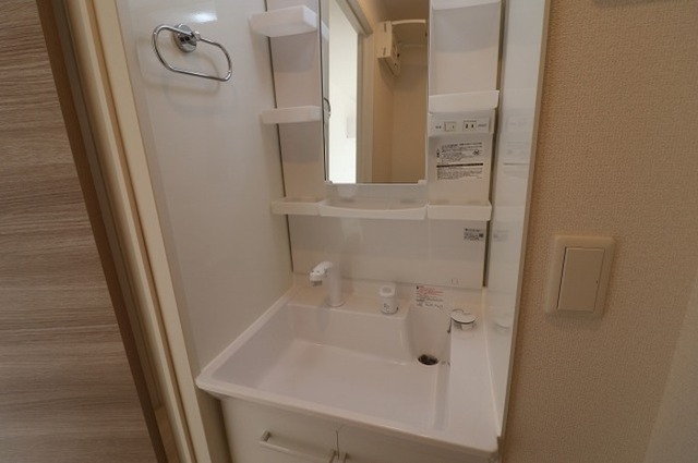 洗面設備　洗髪洗面化粧台