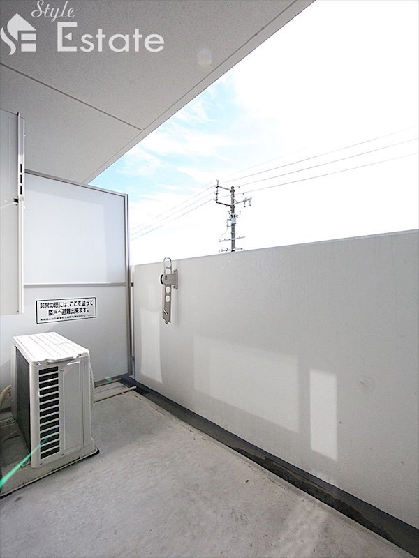 バルコニー　バルコニー