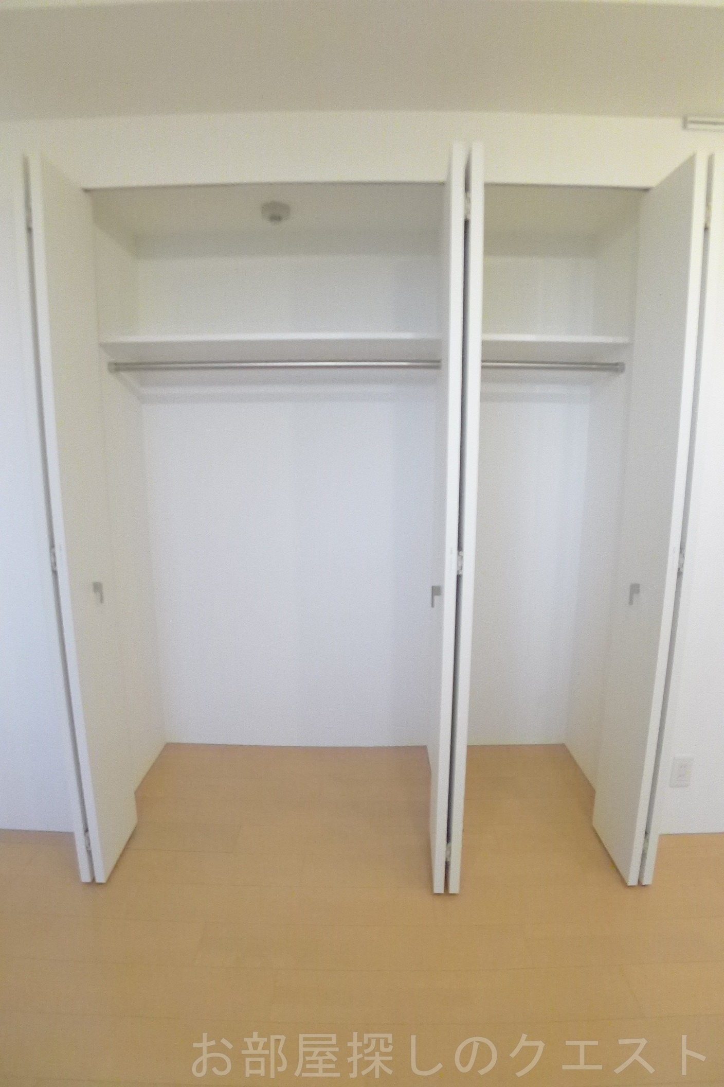 収納　（写真は同タイプ）