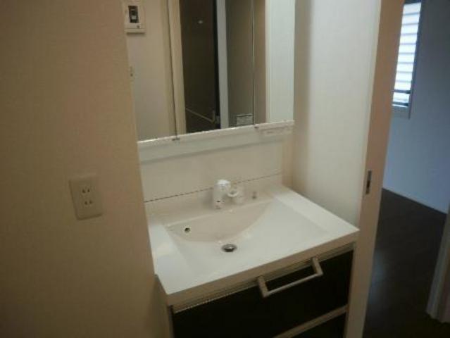 洗面設備　洗髪洗面化粧台