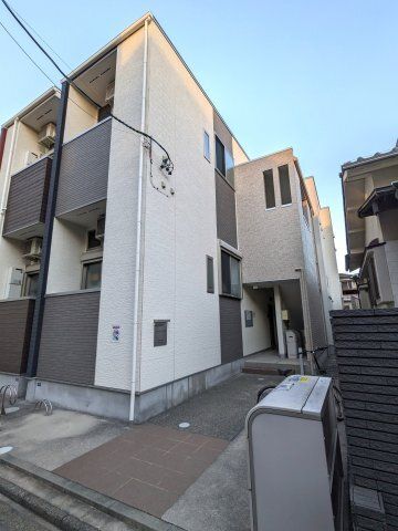 建物外観　外観は落ち着いています