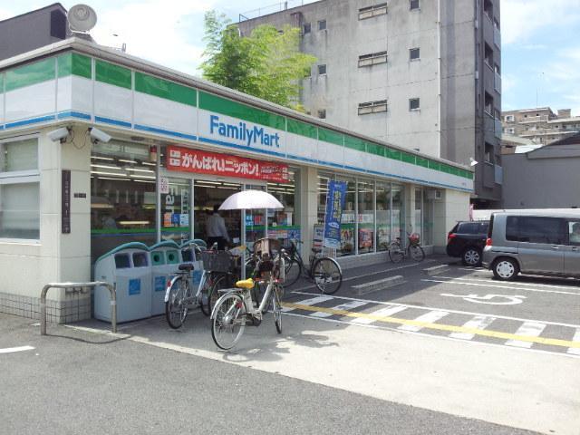 コンビニ　ファミリーマートMYS万代東二丁目店（コンビニ）まで381m